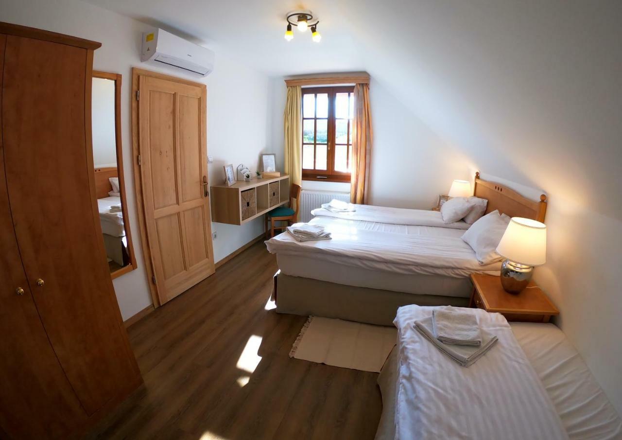 Buzas Pince Vendeghaz Hotel Ecséd Екстериор снимка