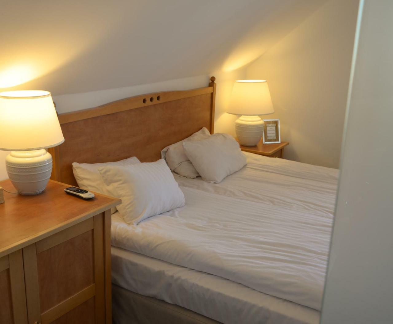 Buzas Pince Vendeghaz Hotel Ecséd Екстериор снимка