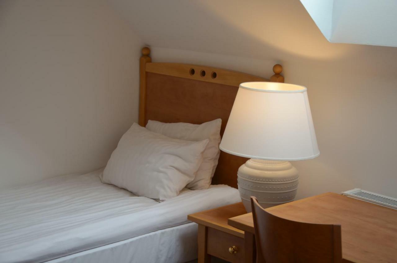 Buzas Pince Vendeghaz Hotel Ecséd Екстериор снимка